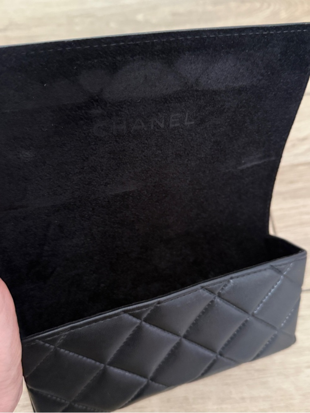 Chanel Black Quilted Sunglasses Case - Picture 4 of 6